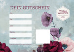 Helles Design (hellblauer Hintergrund mit lila Blumen) des Wilma Wunder Gutscheins.